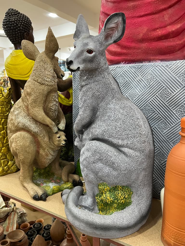 Kangaroo Statue | Sculpture | Concrete | Gray
