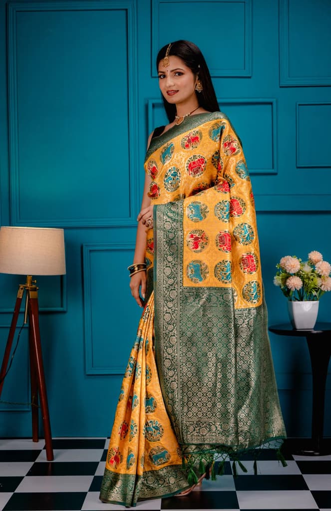 Mimosa Women's Woven Design Patola Style Art Silk Saree With Blouse Piece : SA00001656GDFREE — photo 4