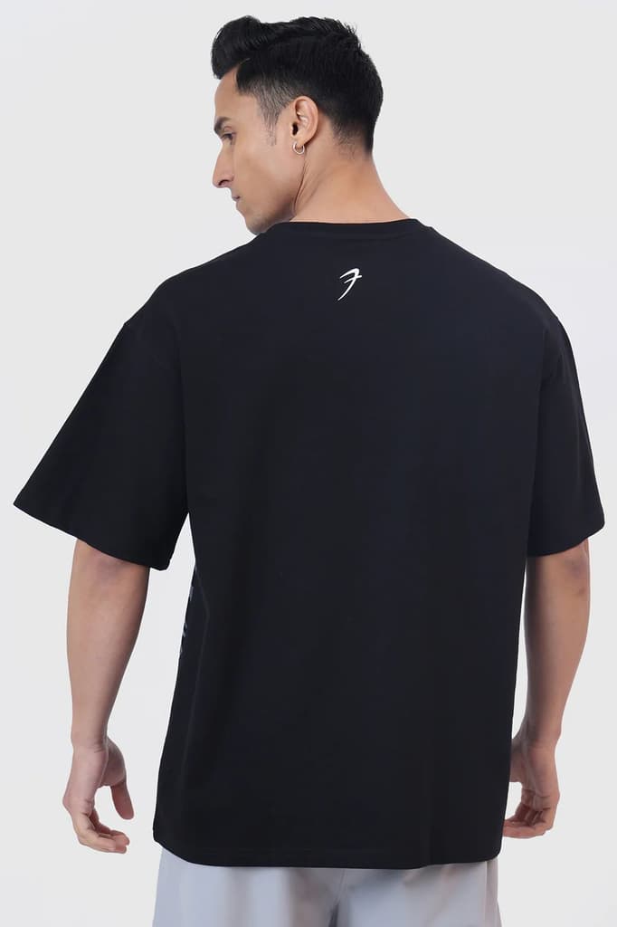 Twin Fangs Oversized T-shirt Black — photo 7