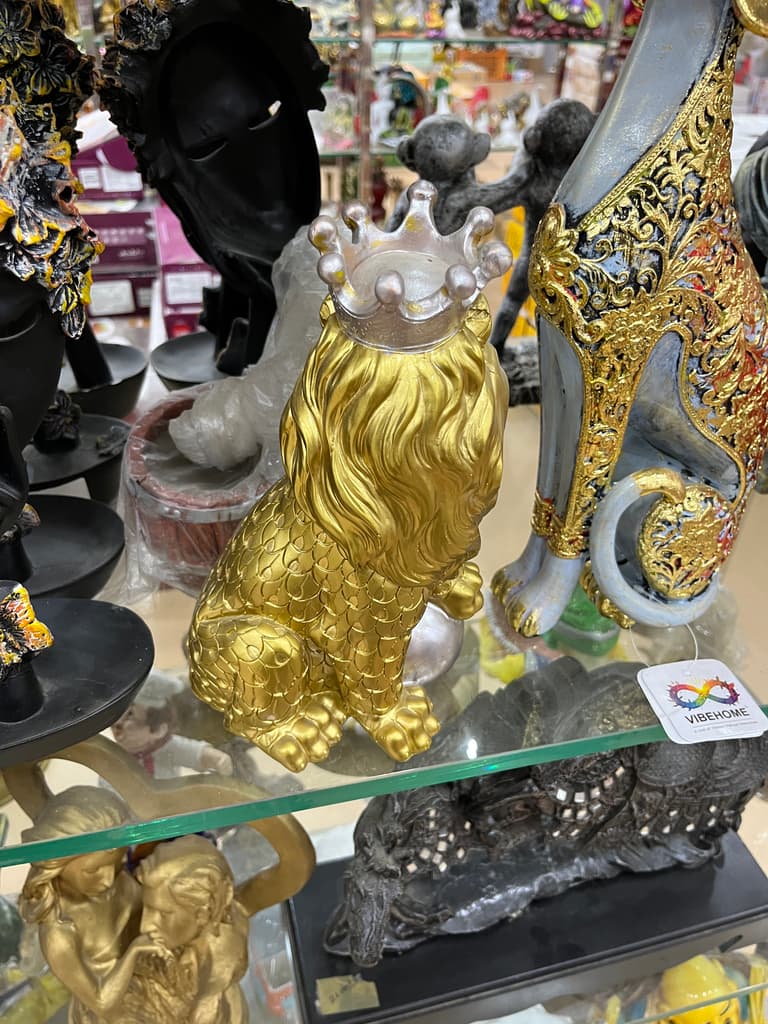 Gold Lion Statue | Sculpture | Bronze | Gold