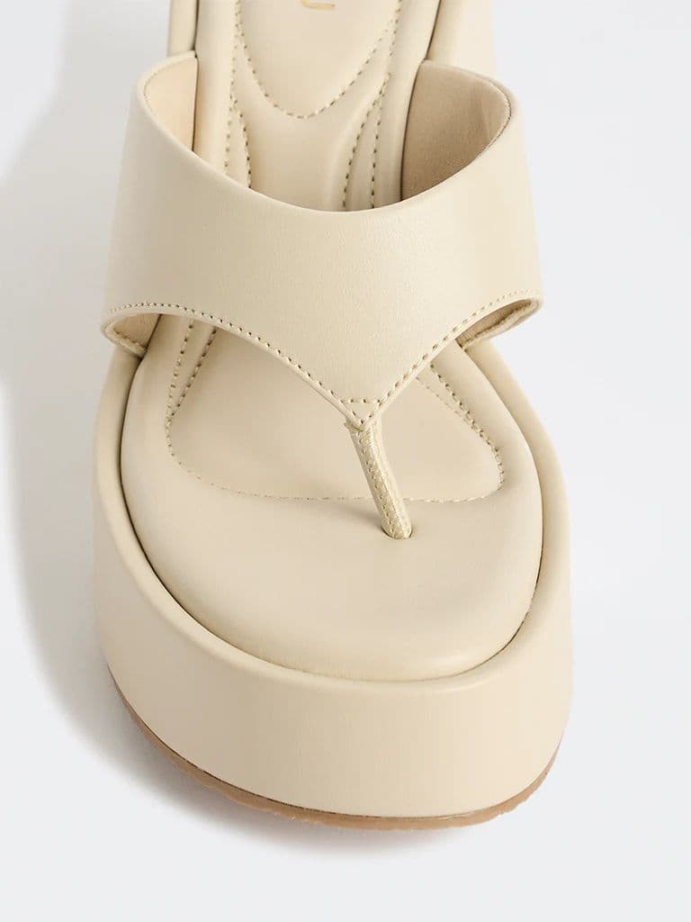 LUNA BLU Ivory Thong-Strap Platform Wedge Sandals — photo 4