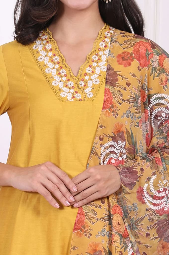 Yellow Embroidered Straight Kurta, Pants and Dupatta Set — photo 3