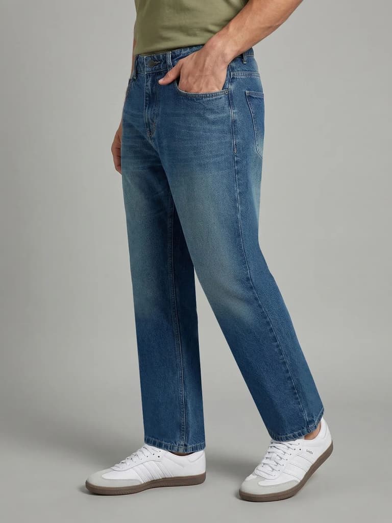 Men's Light Blue Relaxed Fit Washed Denim Jeans Non-Stretchable — photo 2