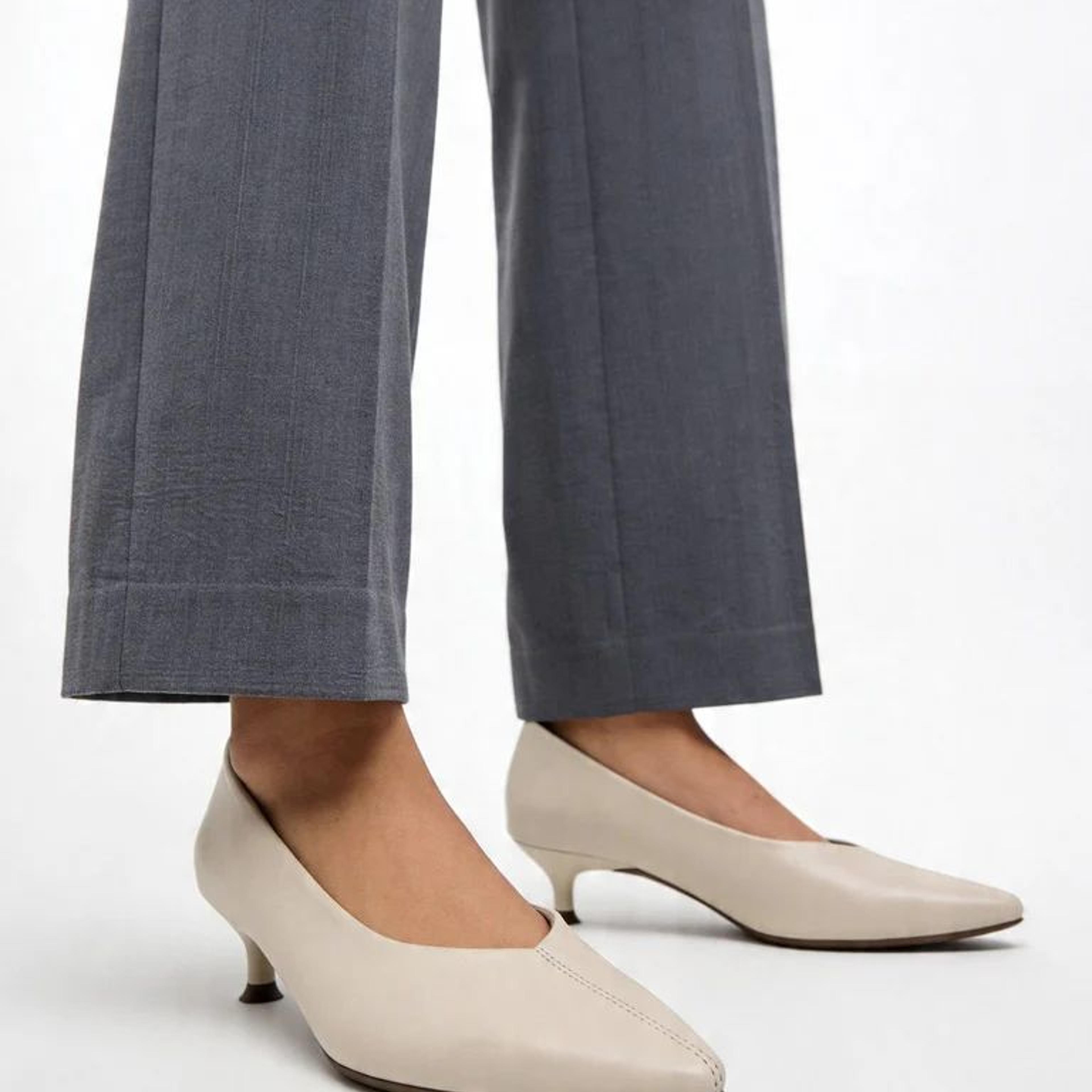 LUNA BLU Ivory Pointed Toe Pump Shoes