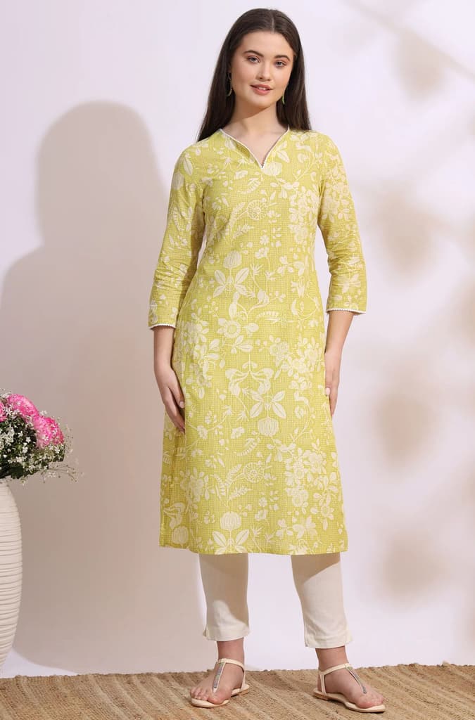 Lime Yellow Bold Floral Printed Cotton Cambric Straight Kurta — photo 3