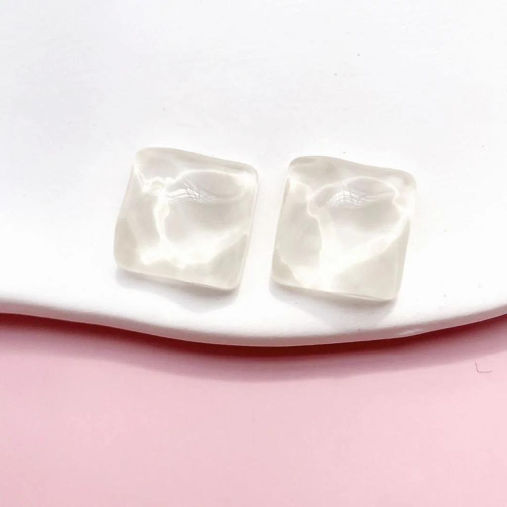 GeoGleam – Cube Shaped Earrings — photo 2