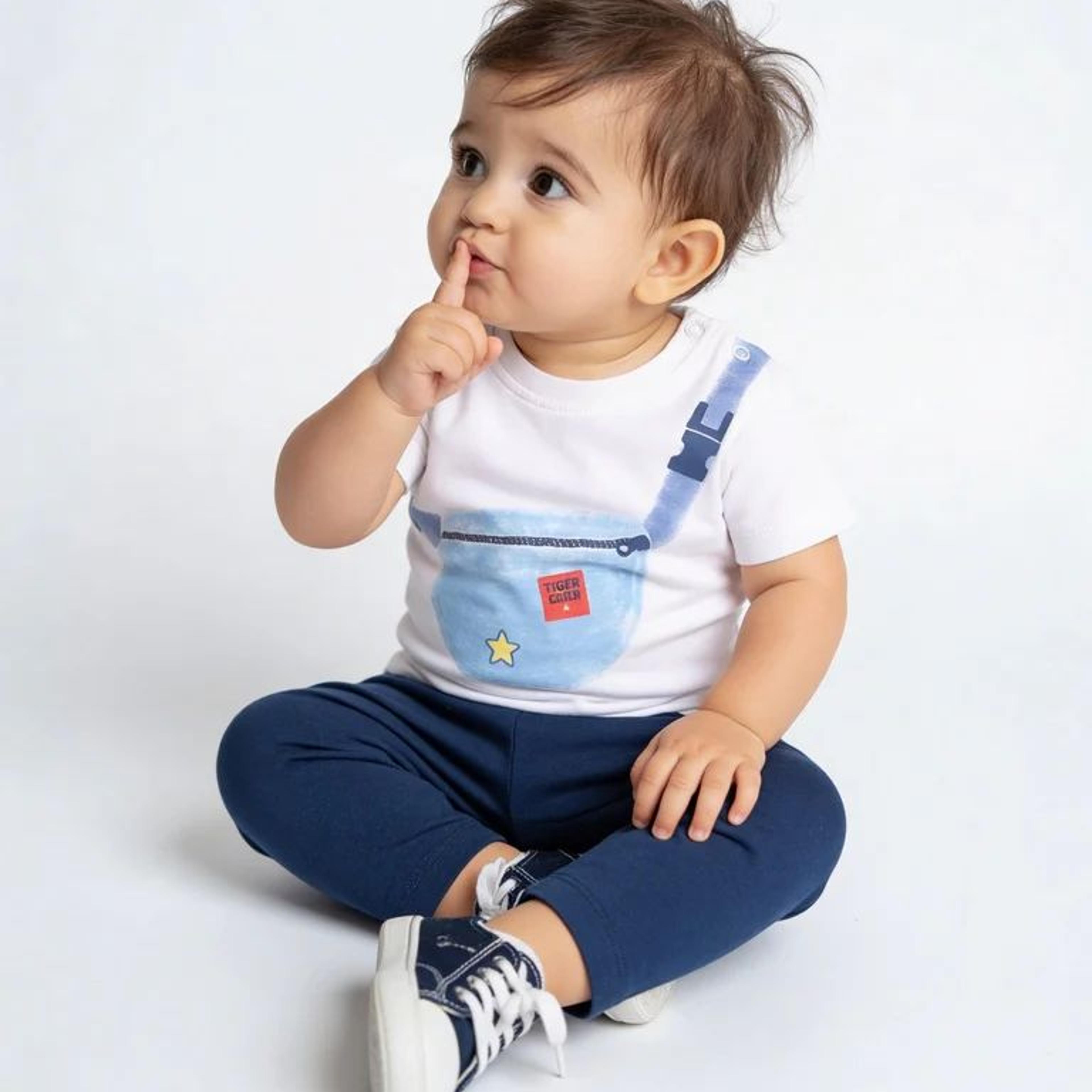 HOP Baby Boys Multicolour Printed Cotton T-Shirt and Pants Set
