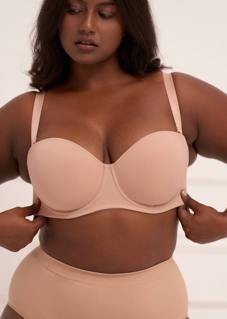 All Day Hold Strapless Bra - Underwired Lightly Padded Bra with Demi Cups — photo 3