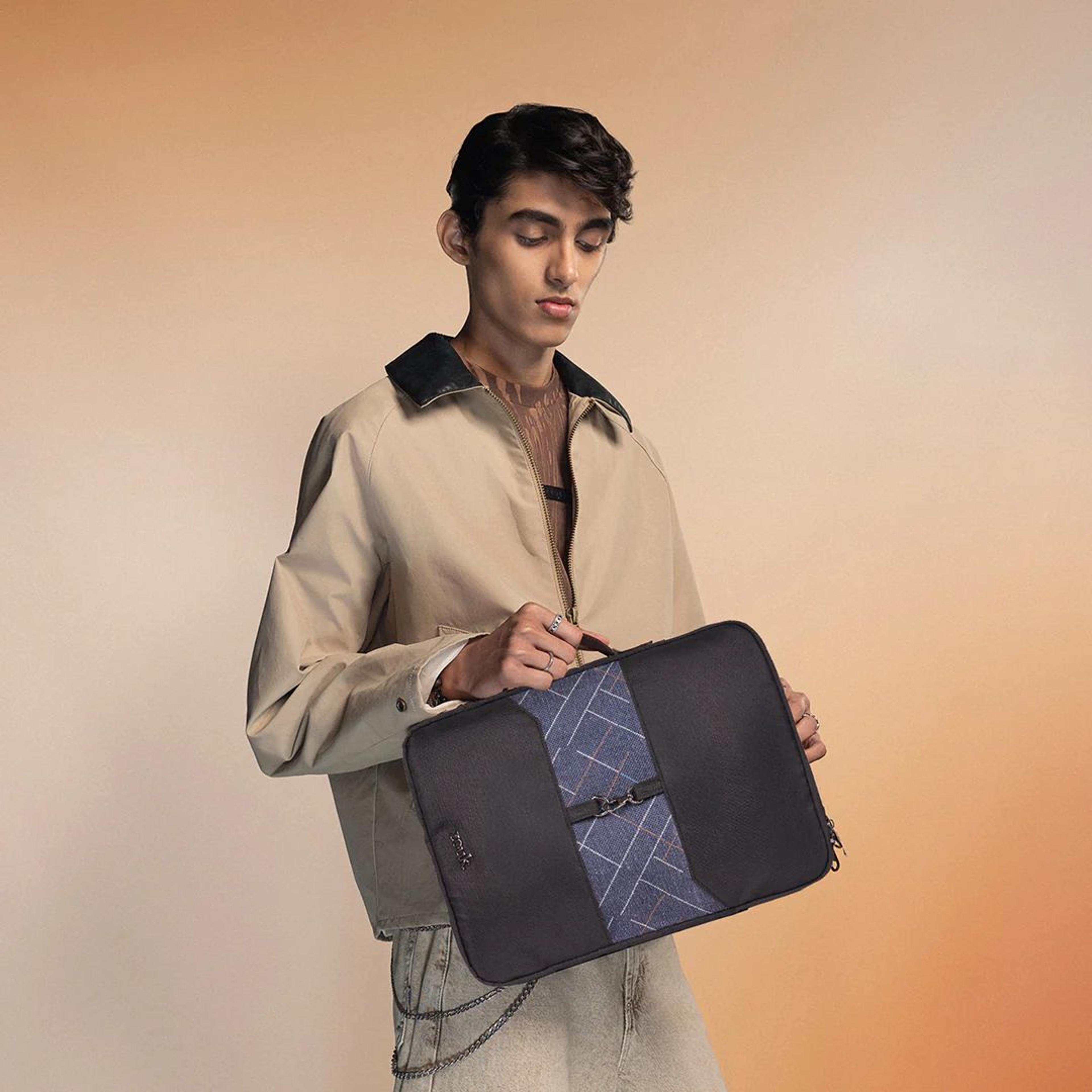 Bombay Tartan Signature Laptop Sleeve - 14inch (Black)