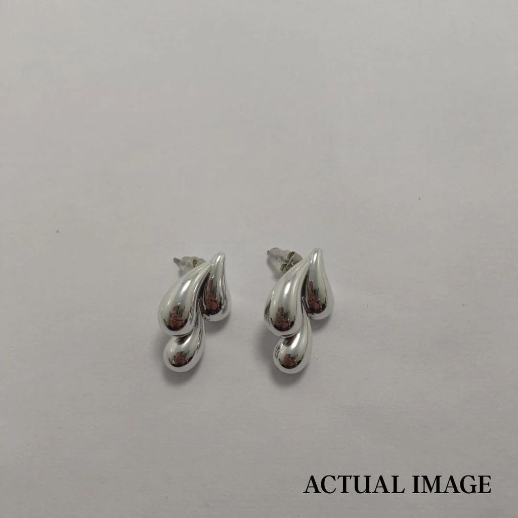 Liquid Drop Stud Earrings – Bold Water-Inspired Statement Jewelry — photo 6