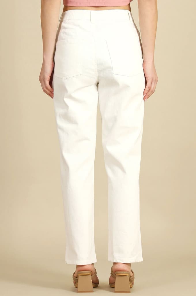 White Solid Straight Fit Cotton Pants With Button Closure — photo 4