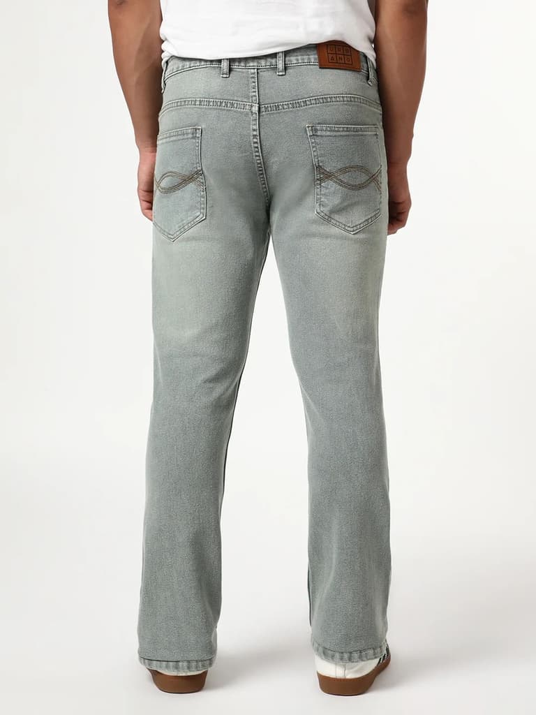 Men's Light Grey Bootcut Fit Mid Rise Tinted Heavy Washed Jeans Stretchable — photo 3