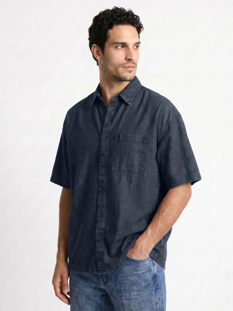 Men's Dark Blue Oversized Fit Half Sleeve Solid Casual Denim Shirt — photo 2