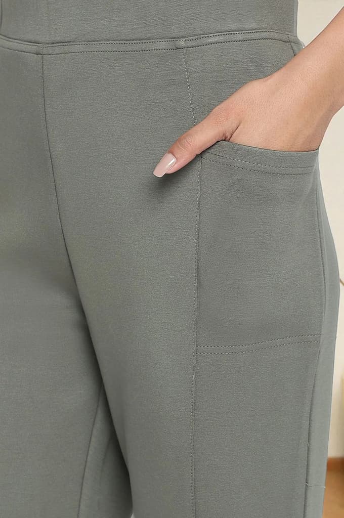 Green Solid Mid Rise Tights in Calf Length — photo 7