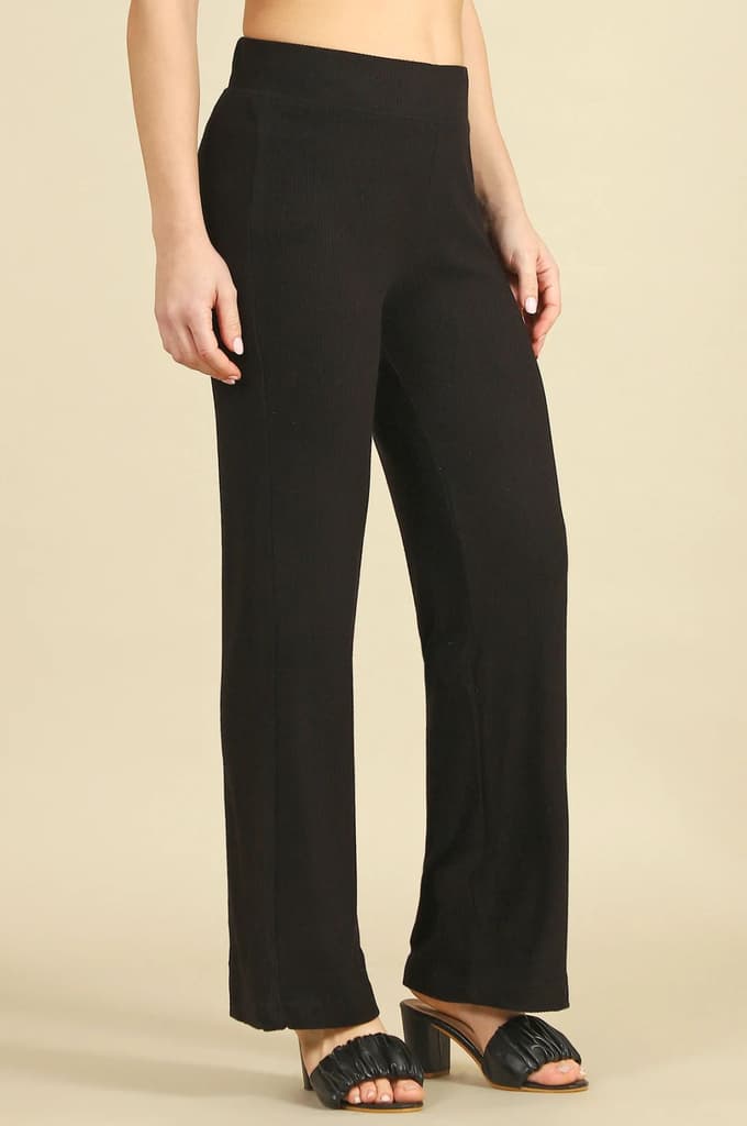Black Solid Straight Fit Pants With Slip On Closure — photo 6