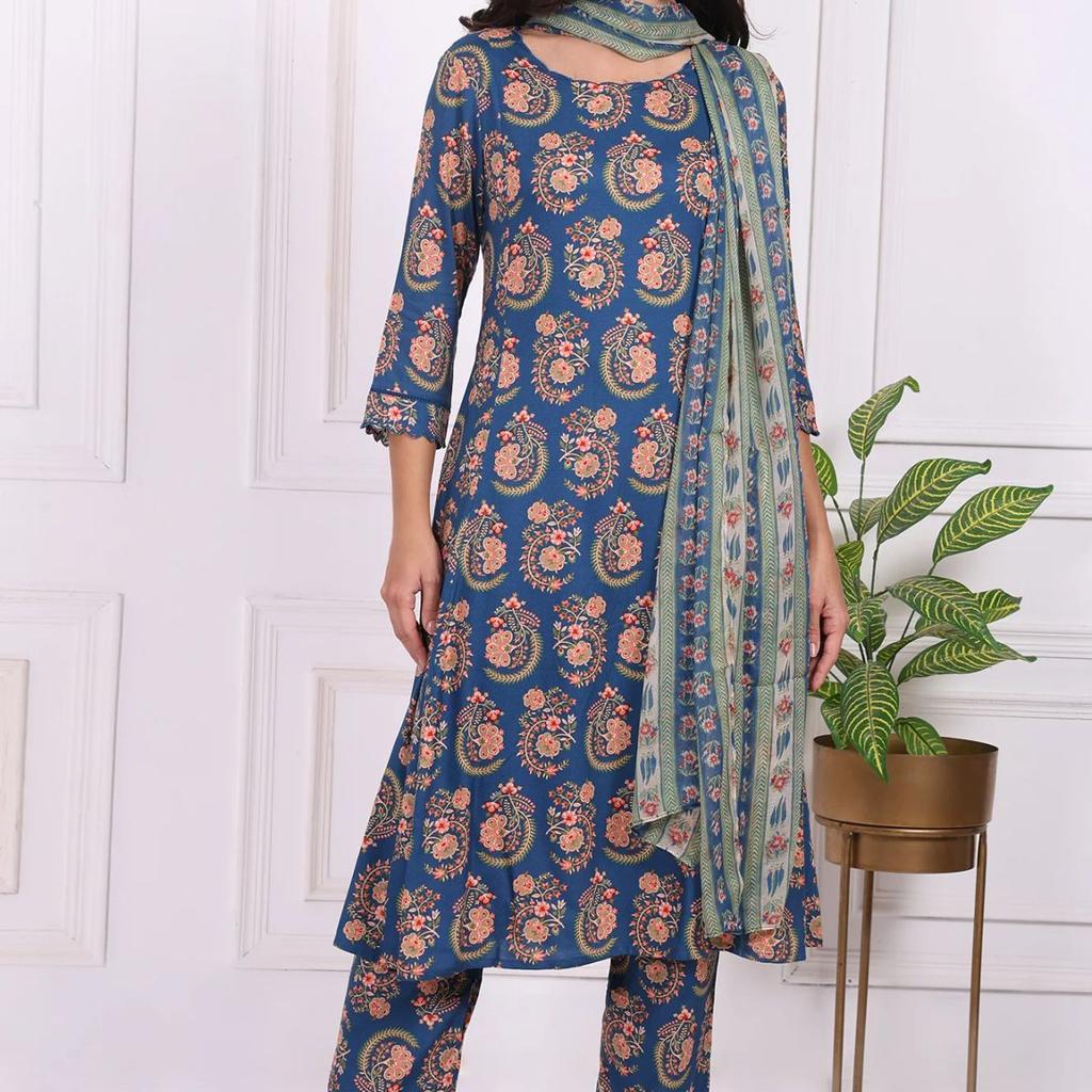 Blue Floral Printed Straight Kurta, Pants and Dupatta Set