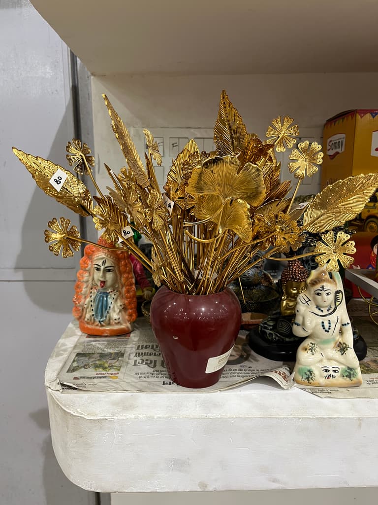 Gold Leaf Flower Arrangement | Home Decor | Gold Leaf | Gold