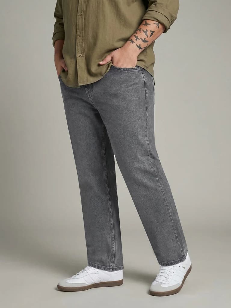 Plus Men's Light Grey Relaxed Fit Washed Denim Jeans Non-Stretchable — photo 2