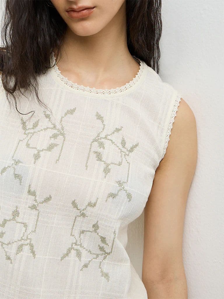 Bombay Paisley Off-White Embroidered Cotton Top — photo 3