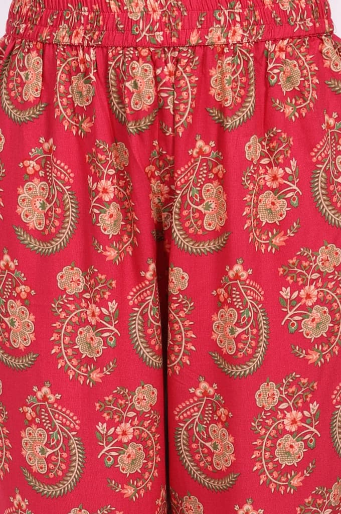 Red Ethnic Motifs Printed A-Line Rayon Kurta with Straight Pant and Dupatta Set — photo 8