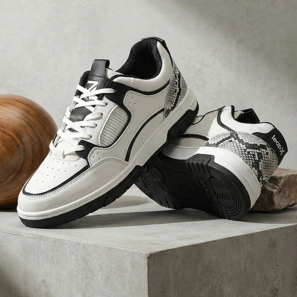 LEAP7X White Casual Lacing Sneakers for Men JETSTEP-E by Liberty — photo 2