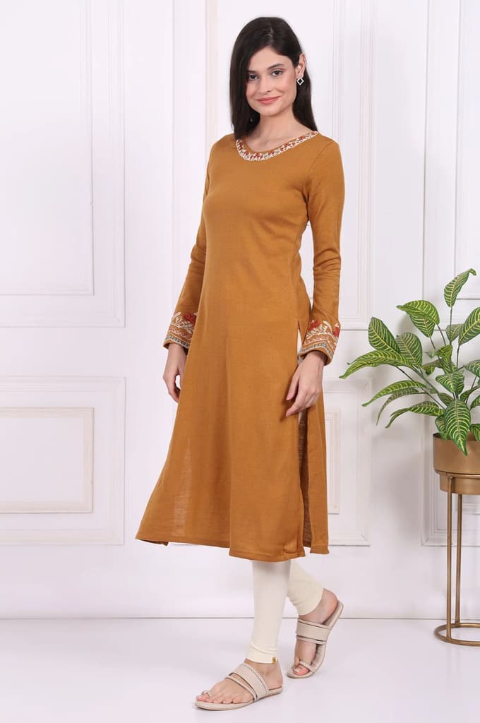 Mustard Solid Embroidered Acrylic Straight Kurta — photo 4