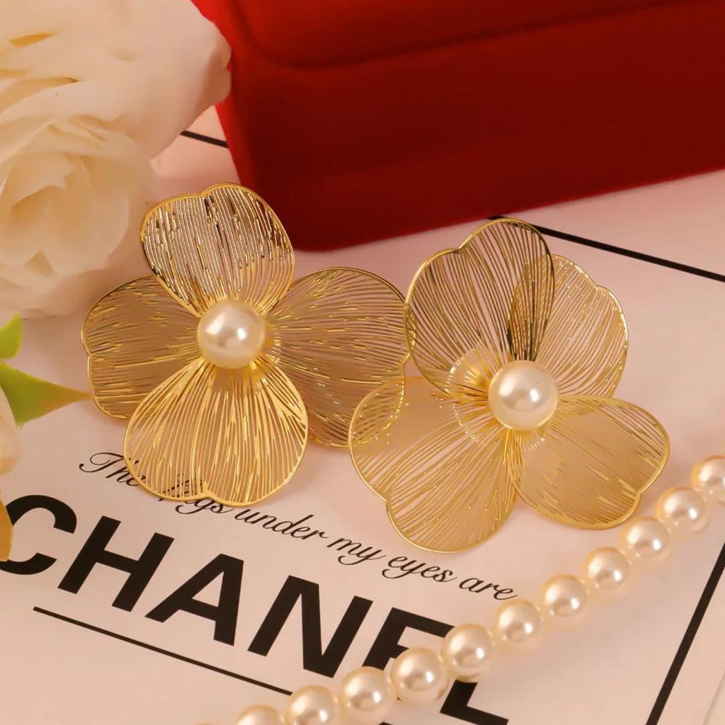 Fat Pearl Earring Collection | Elegant Pearl Ear Studs — photo 7