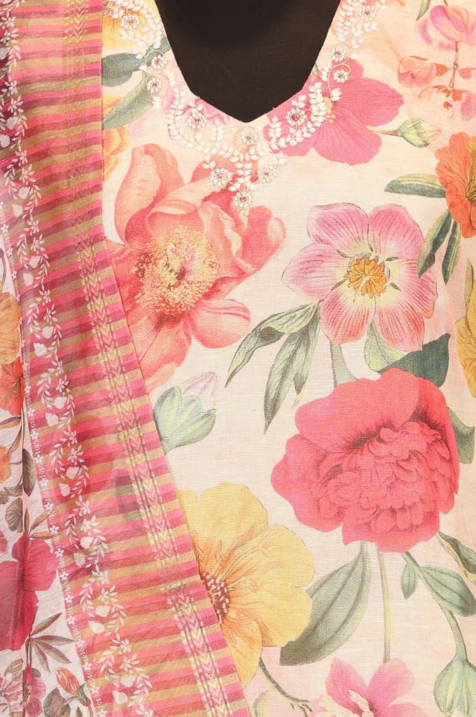 Pink Floral Printed Straight Kurta with Pants and Dupatta Set — photo 2