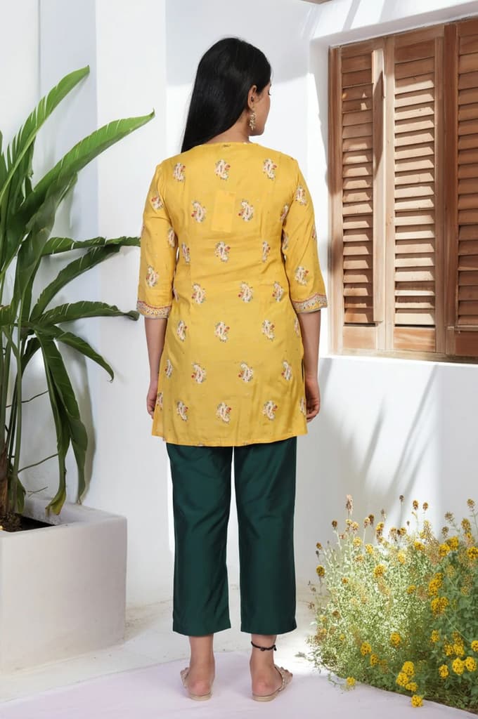 Mustard Embroidered Straight Rayon Kurta — photo 5