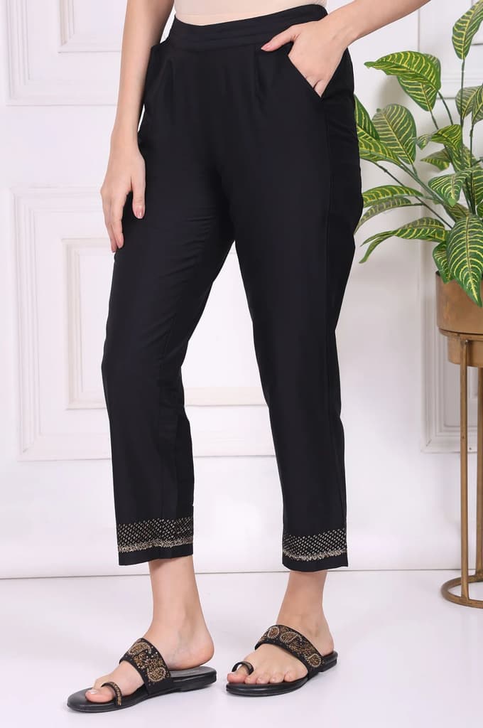 Black Solid Embroidered Mid Rise Ankle Length Straight Pants — photo 2