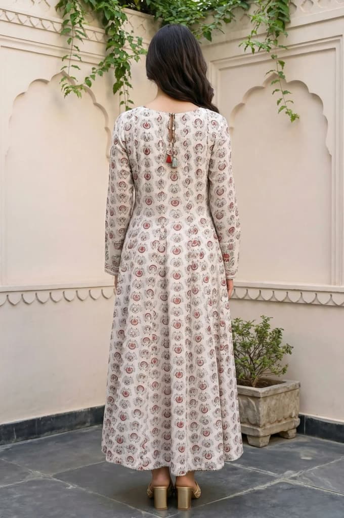 Cream Ethnic Motifs Sequins Cotton Silk Blend Anarkali Kurta — photo 4