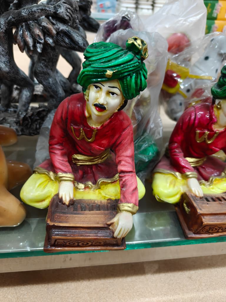 Green Statue | Decorative | Glass | Green