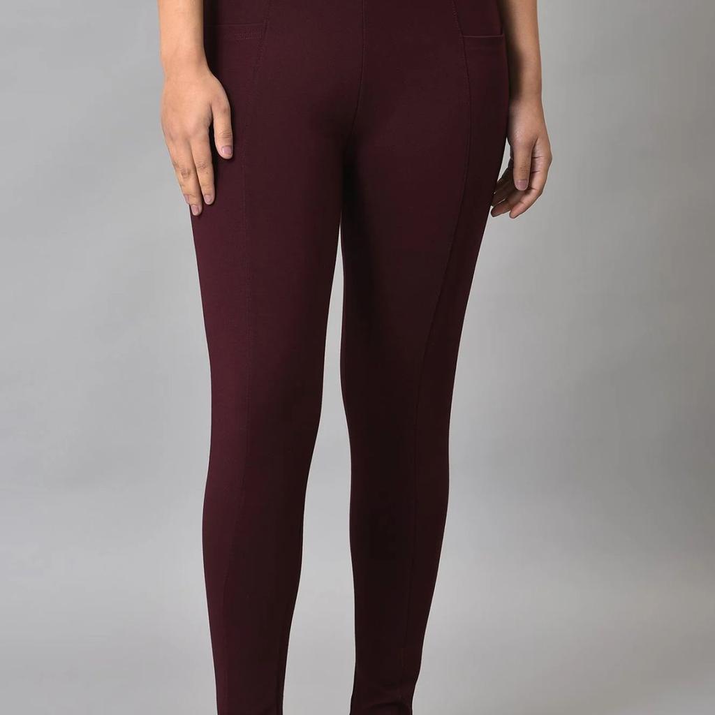 Maroon Solid Skinny Fit Yoga Tights With Elasticated Waistband
