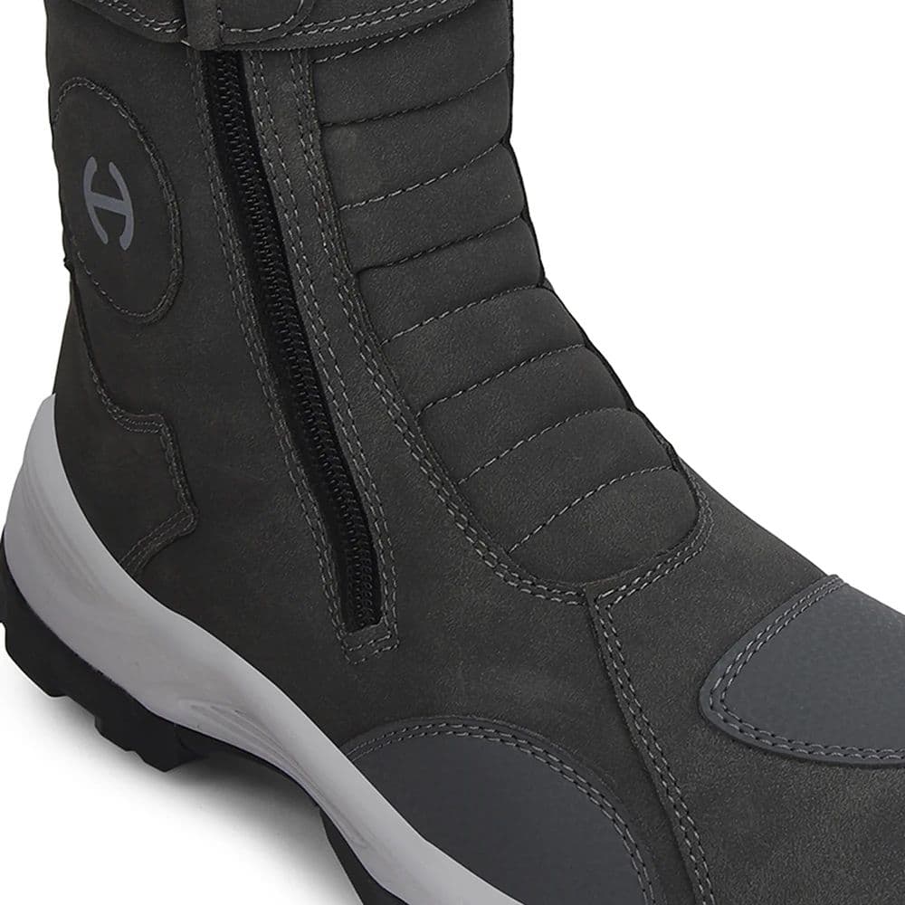Healers Dark Grey Sports Trekking & Hiking Boot For Men PENGONGG-E By Liberty — photo 4