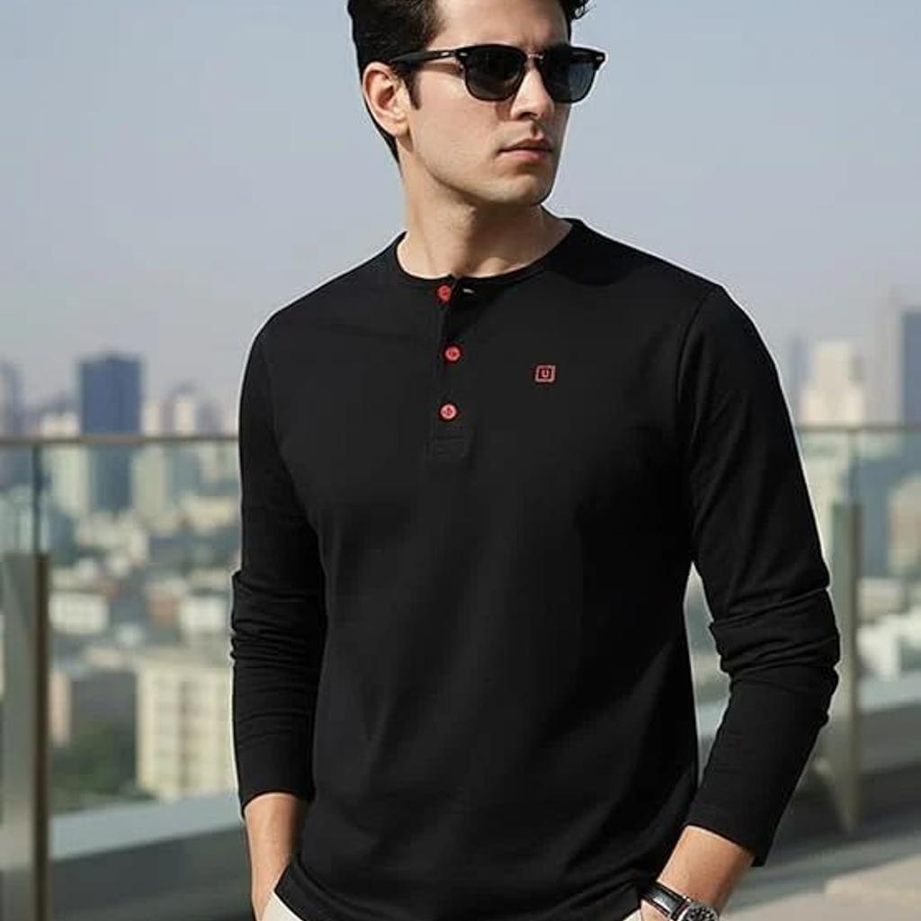 Men's Black Solid Henley Neck Slim Fit Cotton T-Shirt