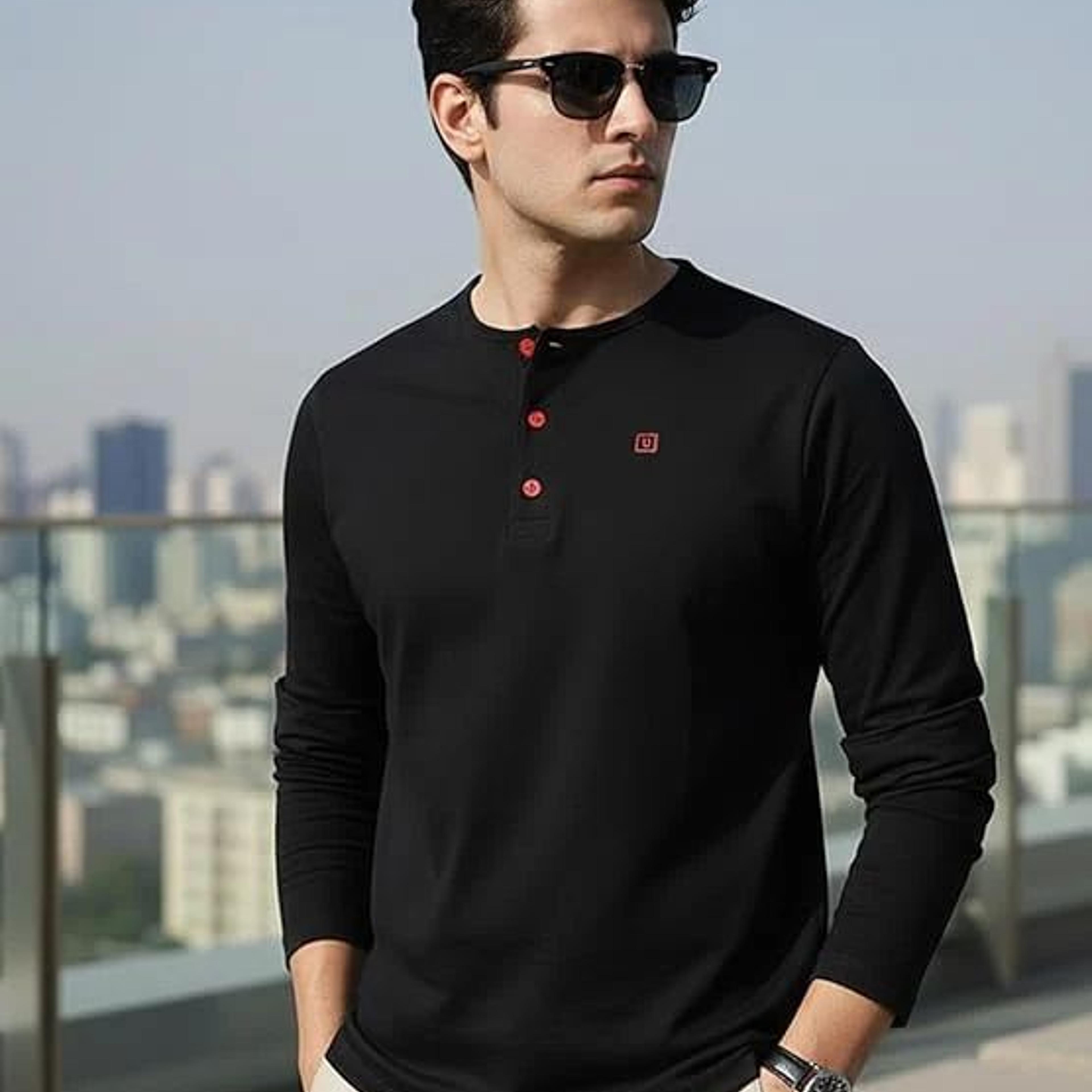 Men's Black Solid Henley Neck Slim Fit Cotton T-Shirt