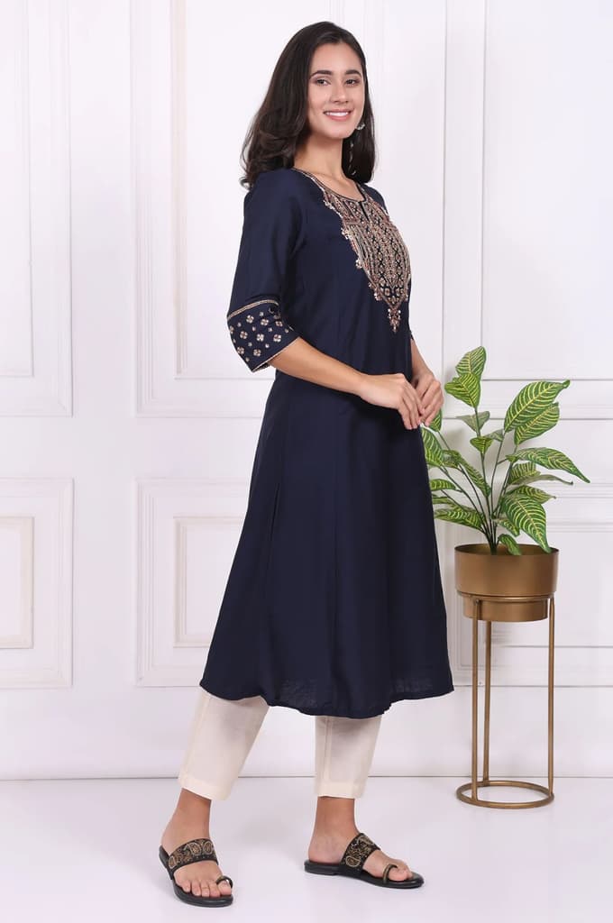 Navy Blue Embroidered Straight Kurta and Pants Set with Dupatta — photo 6