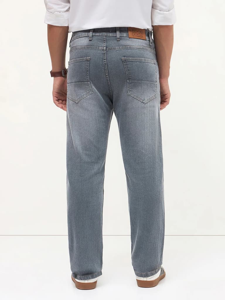 Men's Grey Straight Fit Washed Denim Jeans Stretchable — photo 4