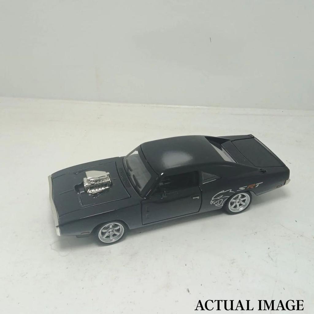 Fast n Furious Edition Collectible : 1:32 Scale Metal Die-Cast Luxury Car — photo 5