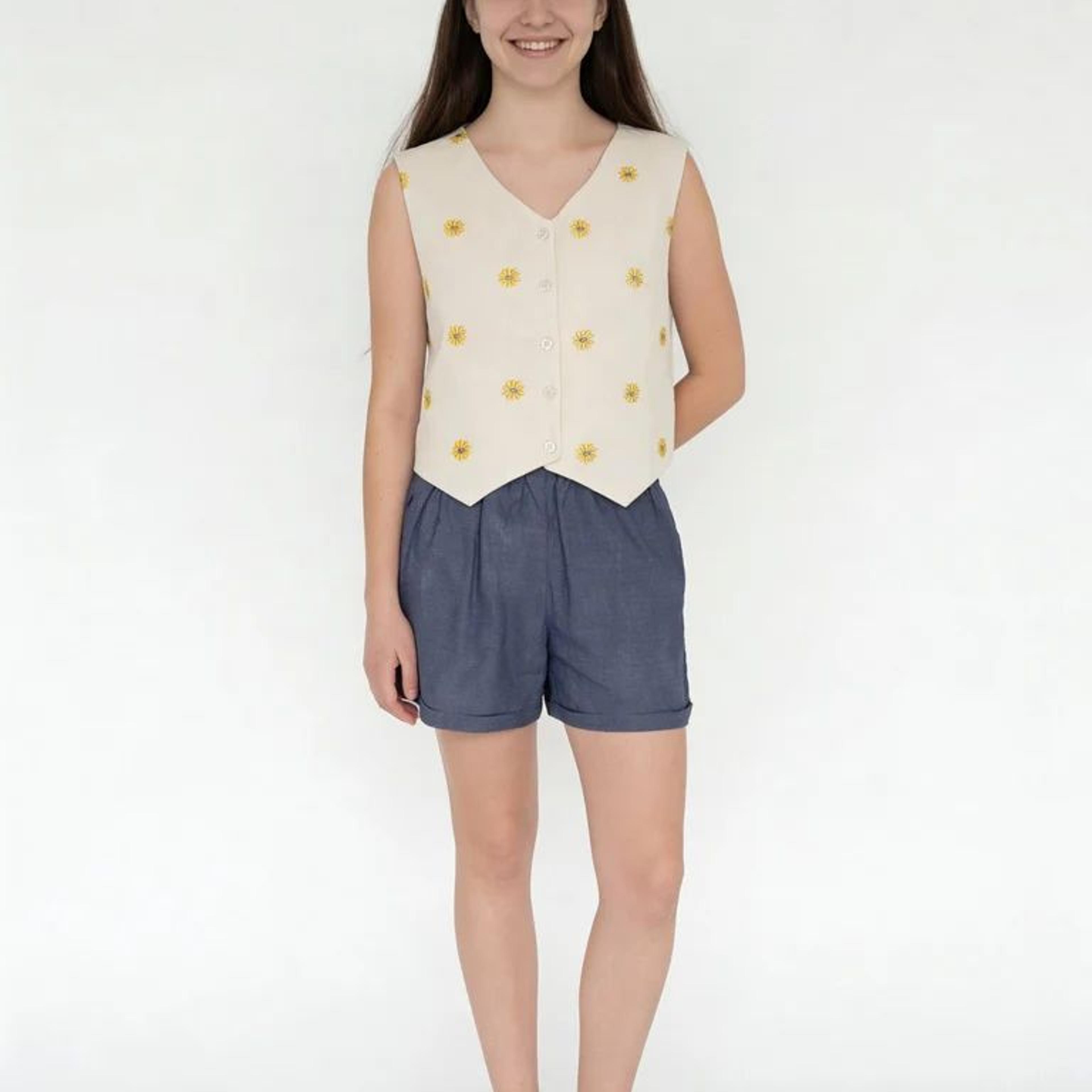 Utsa Kids Girls White Embroidered Cotton-Blend Waistcoat - (8-14 yrs)