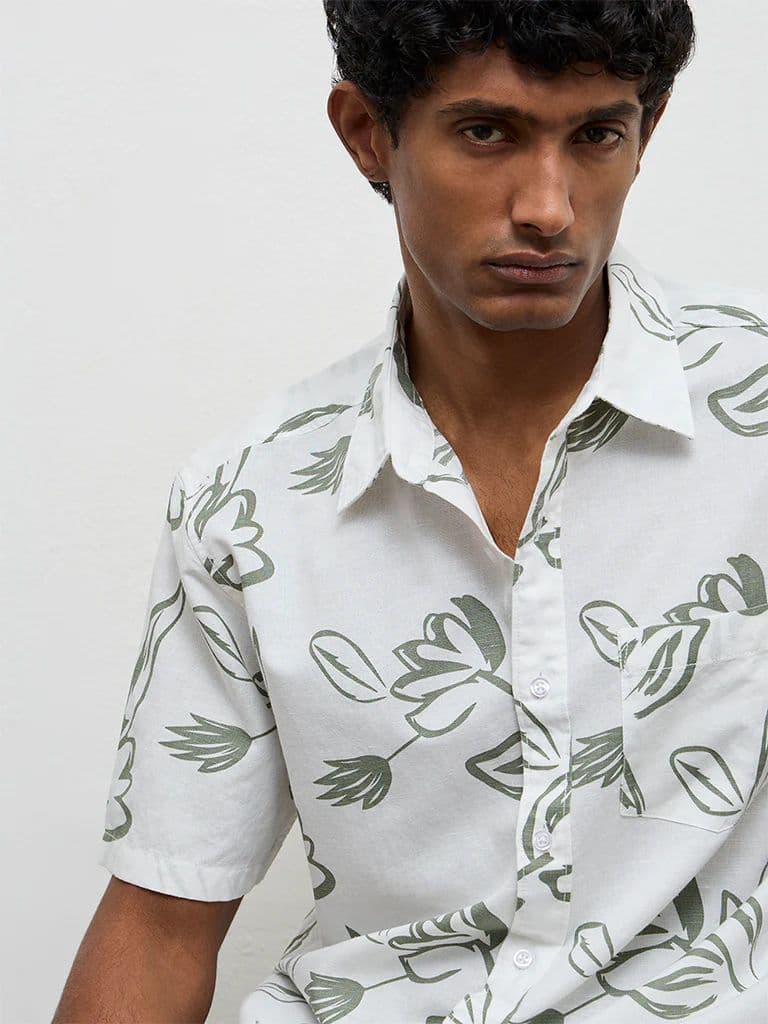 WES Casuals White Printed Relaxed-Fit Cotton-Blend Shirt — photo 3