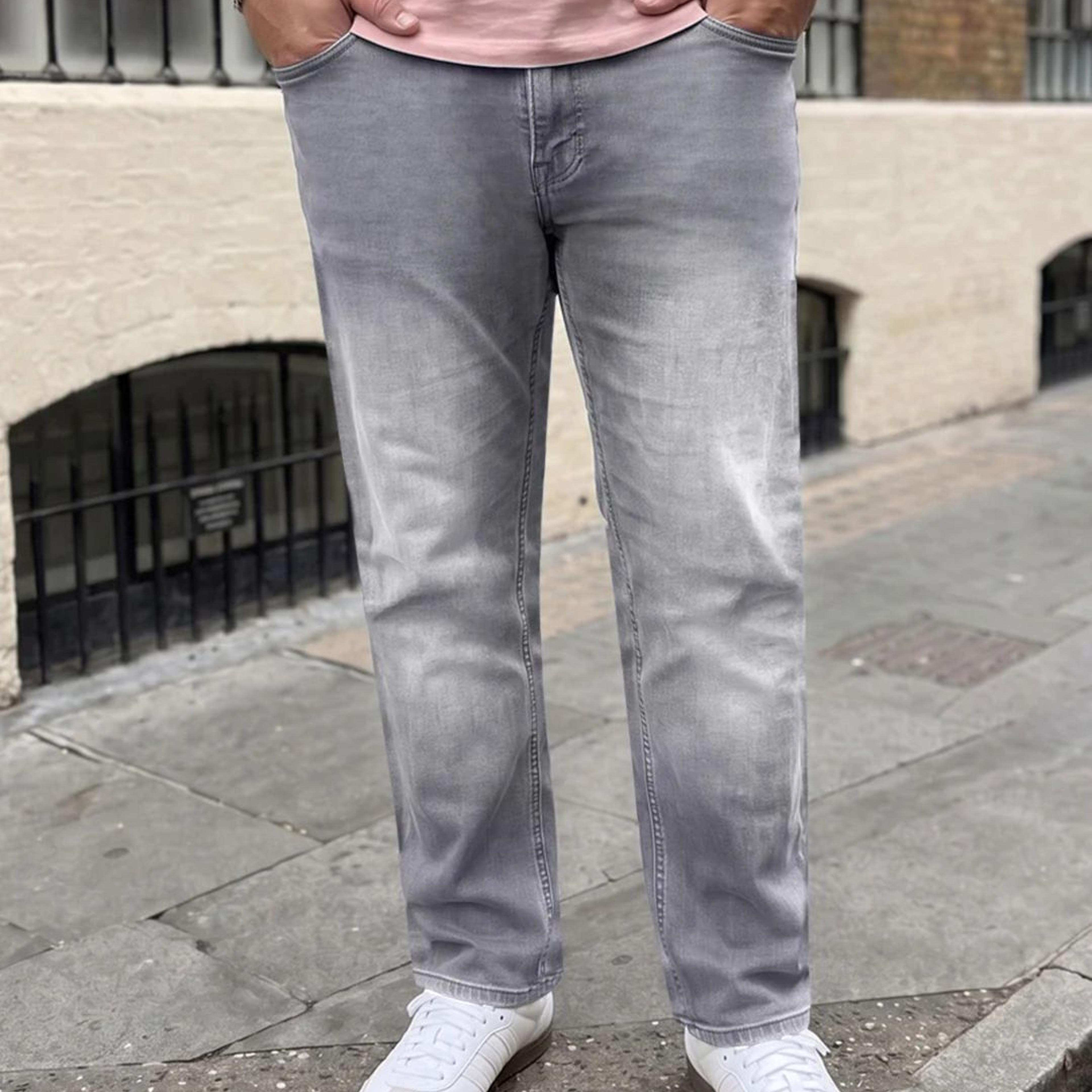 Plus Men's Ice Grey Relaxed Fit Washed Denim Jeans Non-Stretchable
