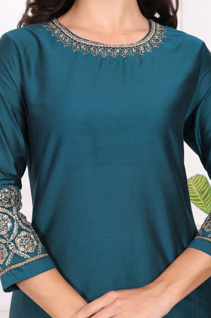 Teal Solid Embroidered Straight Kurta and Straight Pants Set — photo 3