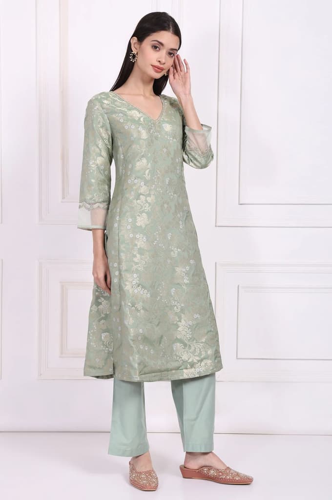 Green Embellished Straight Jacquard Kurta with Straight Pant and Dupatta Set — photo 6