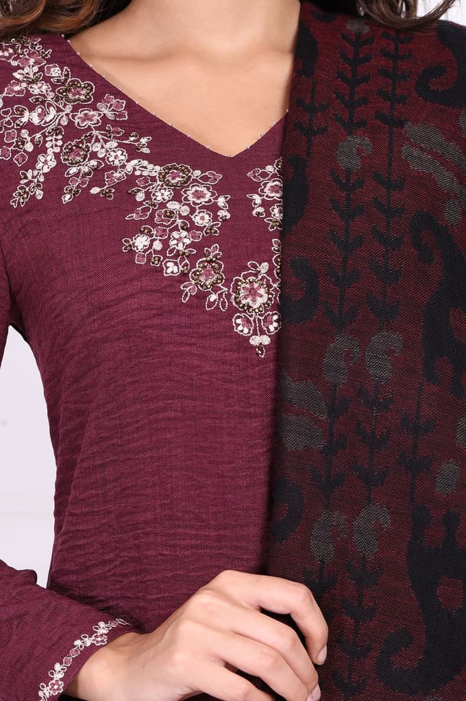 Maroon Embroidered Straight Kurta with Straight Pant and Dupatta Set — photo 3