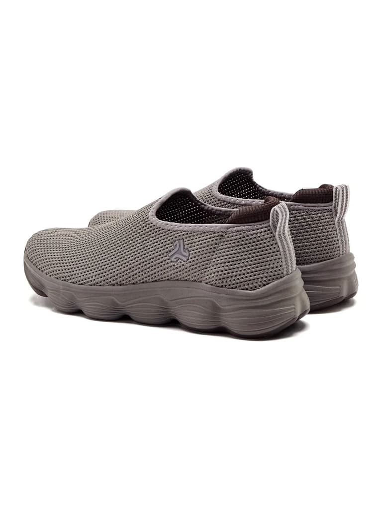STRIVE Brown Men's Walking Shoes — photo 5