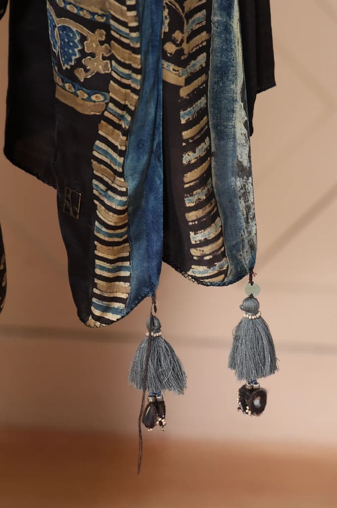 Black Tassels Saree with Unstitched Blouse — photo 8