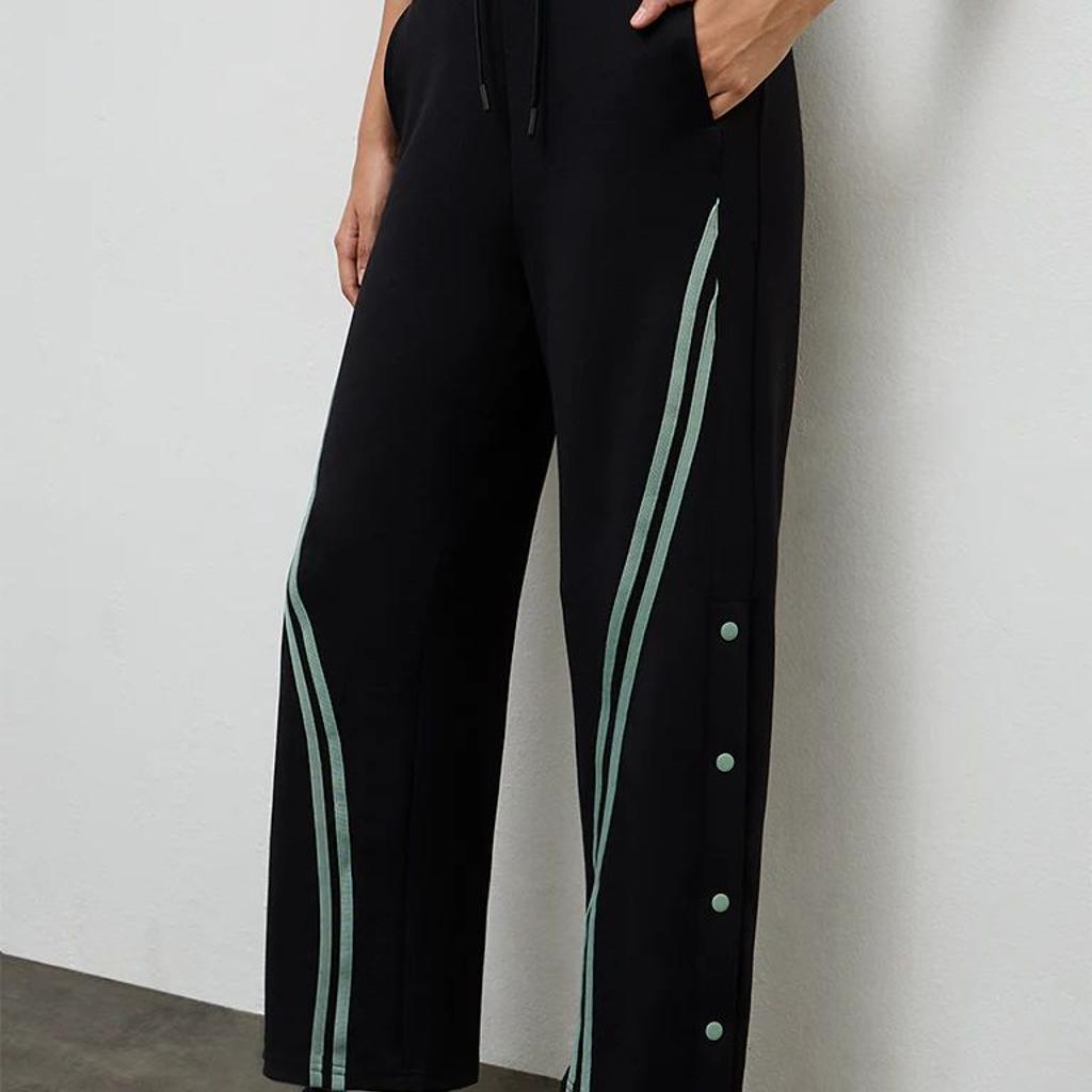 Nuoflexx Black Button-Detailed High-Rise Pants