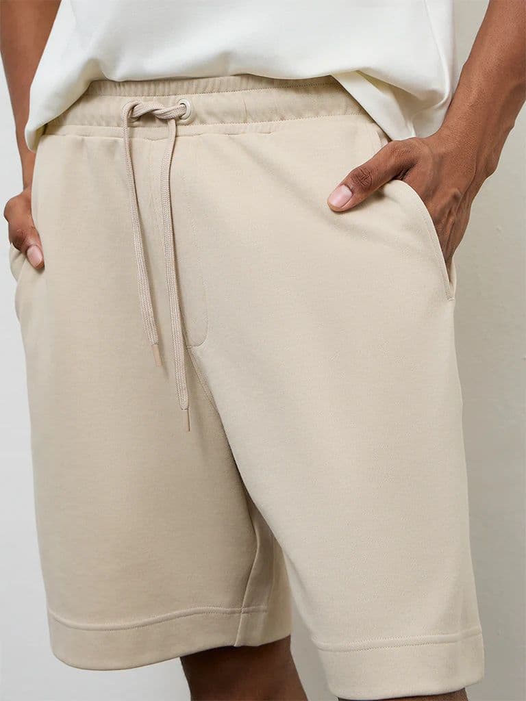 Nuoflexx Light Beige Relaxed-Fit Mid-Rise Shorts — photo 3