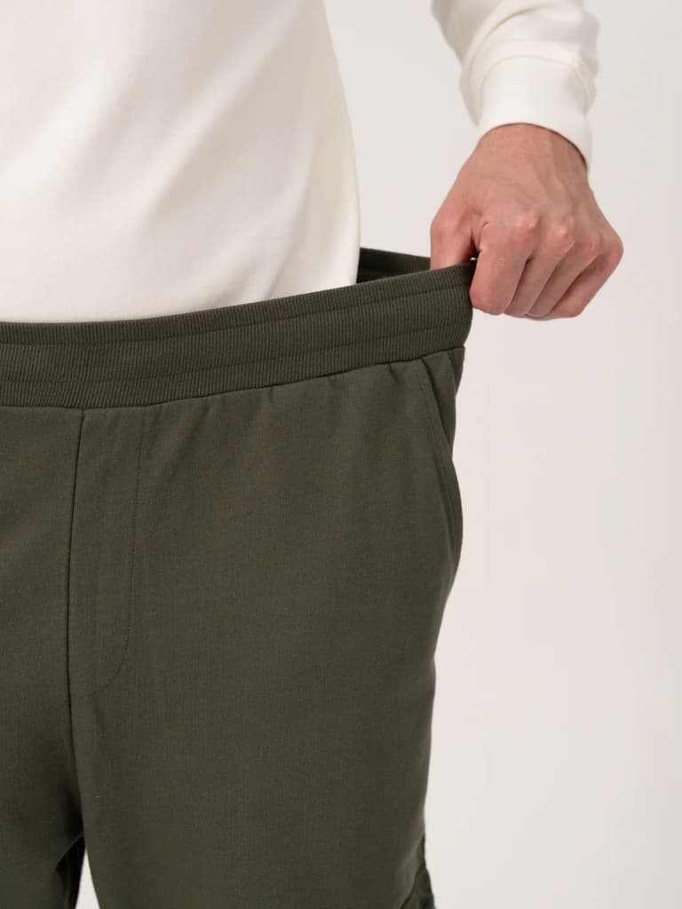 March Olive Relaxed Fit Cargo Sweatpants — photo 5
